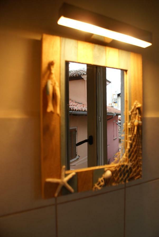 Superb Townhouse Villa Montalbano โรวีน ภายนอก รูปภาพ