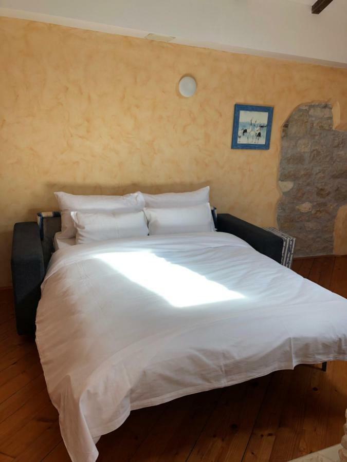 Superb Townhouse Villa Montalbano โรวีน ภายนอก รูปภาพ